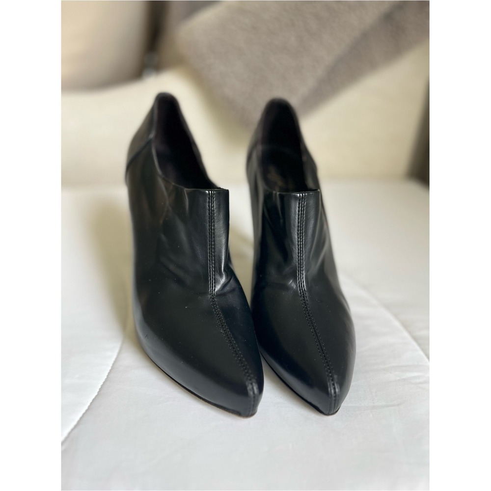 Donald‎ J Pliner Black Pointed Toe Women's Ankle Heels size 8